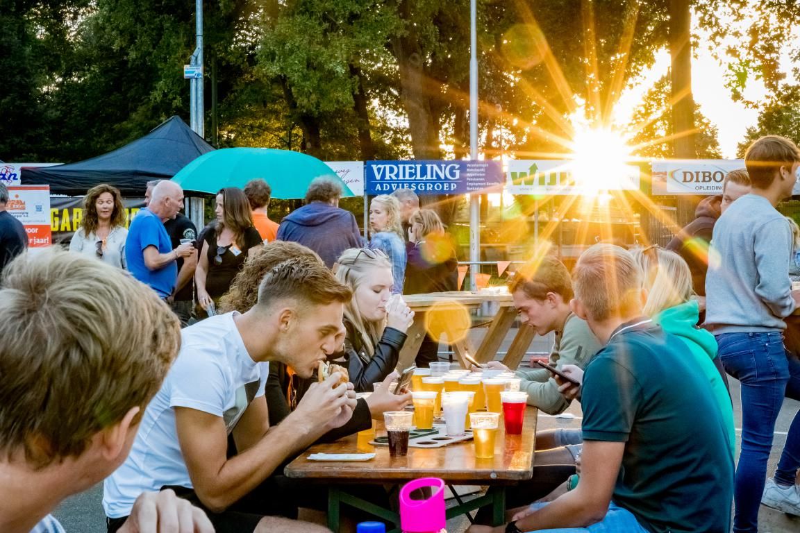 Lazy Sunday Food, Drinks & Music Gramsbergen.nl