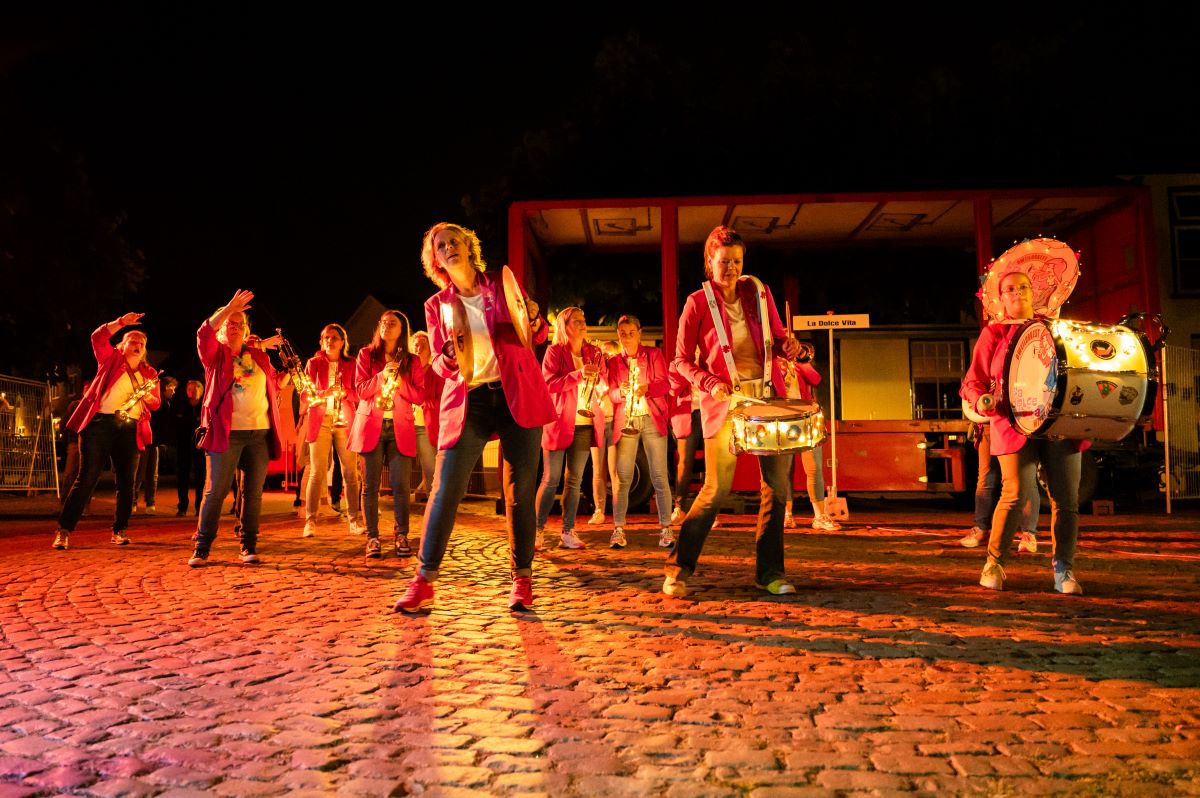 Dweilorkestenconcours in het hart van Gramsbergen