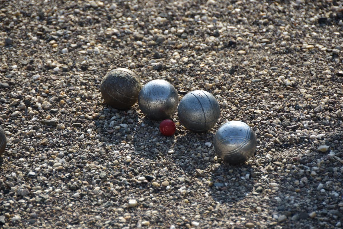 Een sportieve traditie tijdens Gramsbergen Lichtstad: het jaarlijkse Jeu de Boules-toernooi!