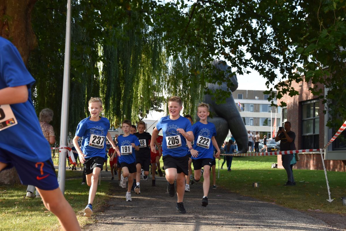 INTU Lichtstadloop 2025