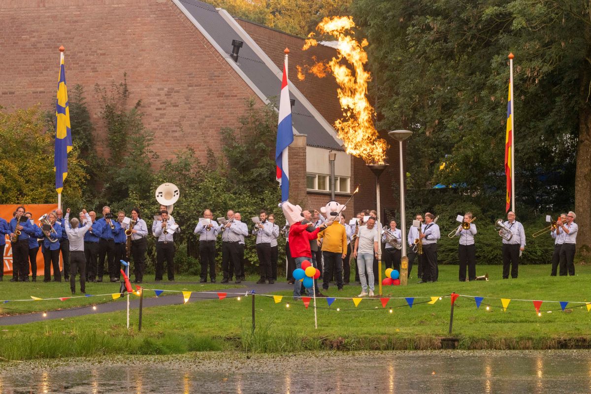 De vlam brandt🔥