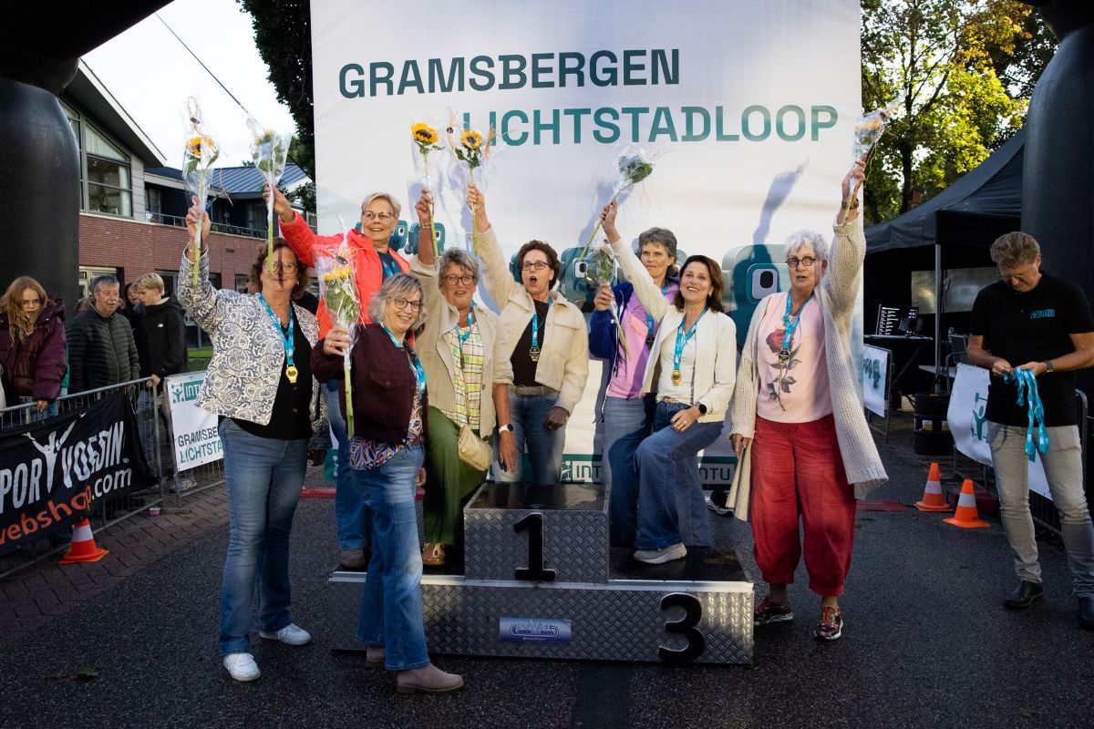 Al 25 jaar achter de inschrijftafel van de Lichtstadloop