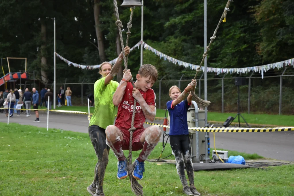 Dirty Monkey Run 2026 volledig live bij Gramsbergen Live