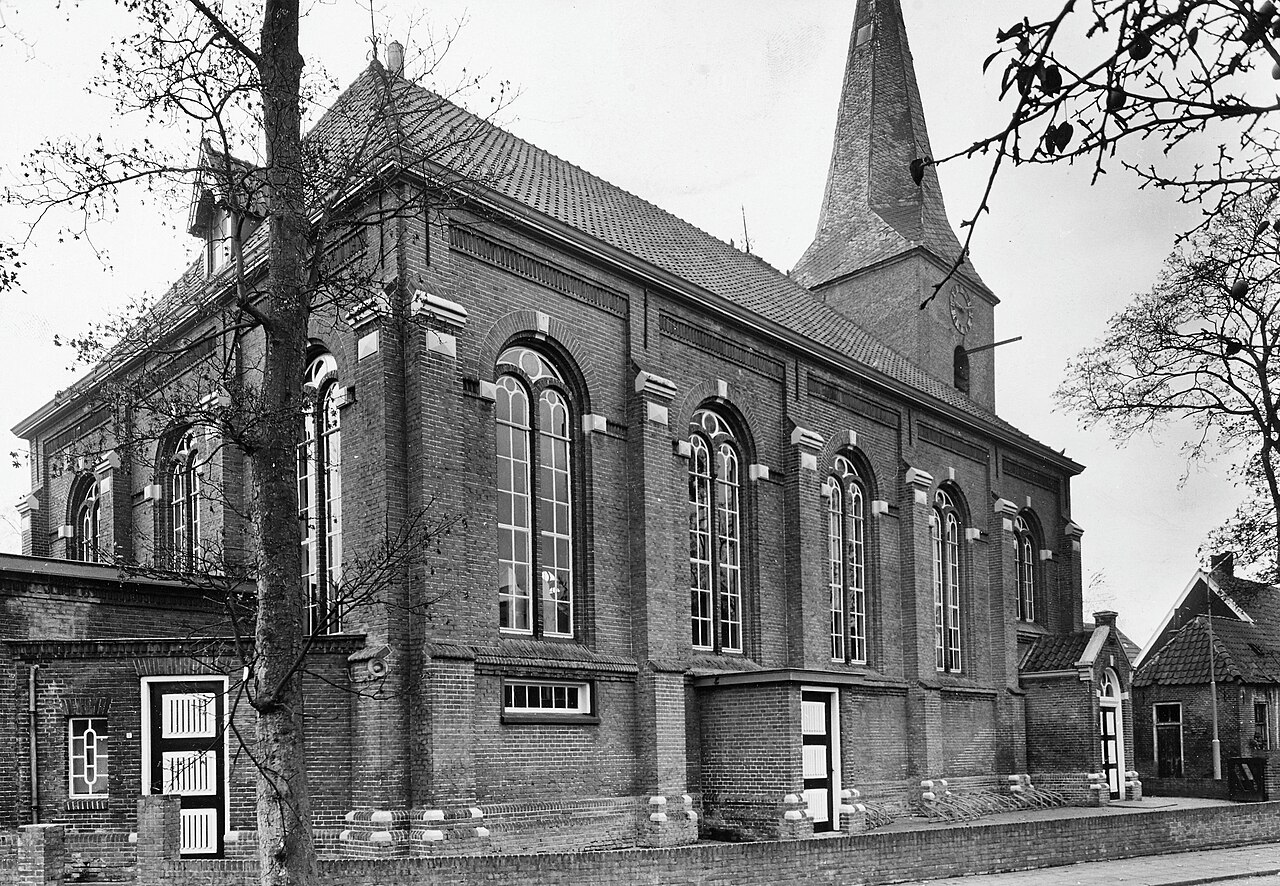 De Boomhofkerk in november 1966.