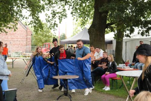 Bar-hopping-challenge-22