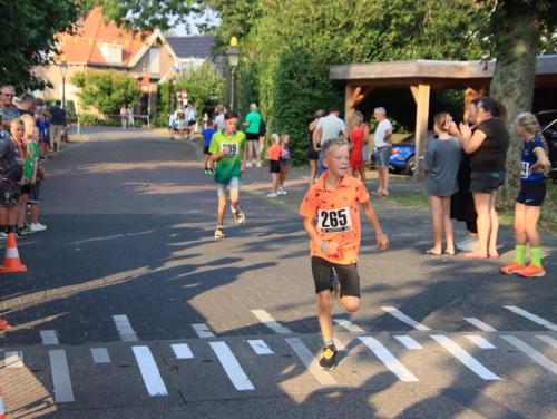 1-km-jongens-9-t-m-11-jaar-22