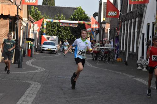 1-km-jongens-9-t-m-11-jaar-39