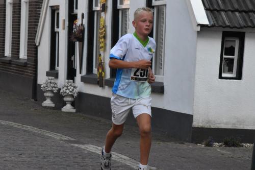 1-km-jongens-9-t-m-11-jaar-40