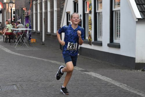 1-km-jongens-9-t-m-11-jaar-48