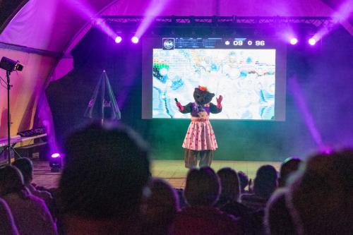 The-masked-singer-193-van-211